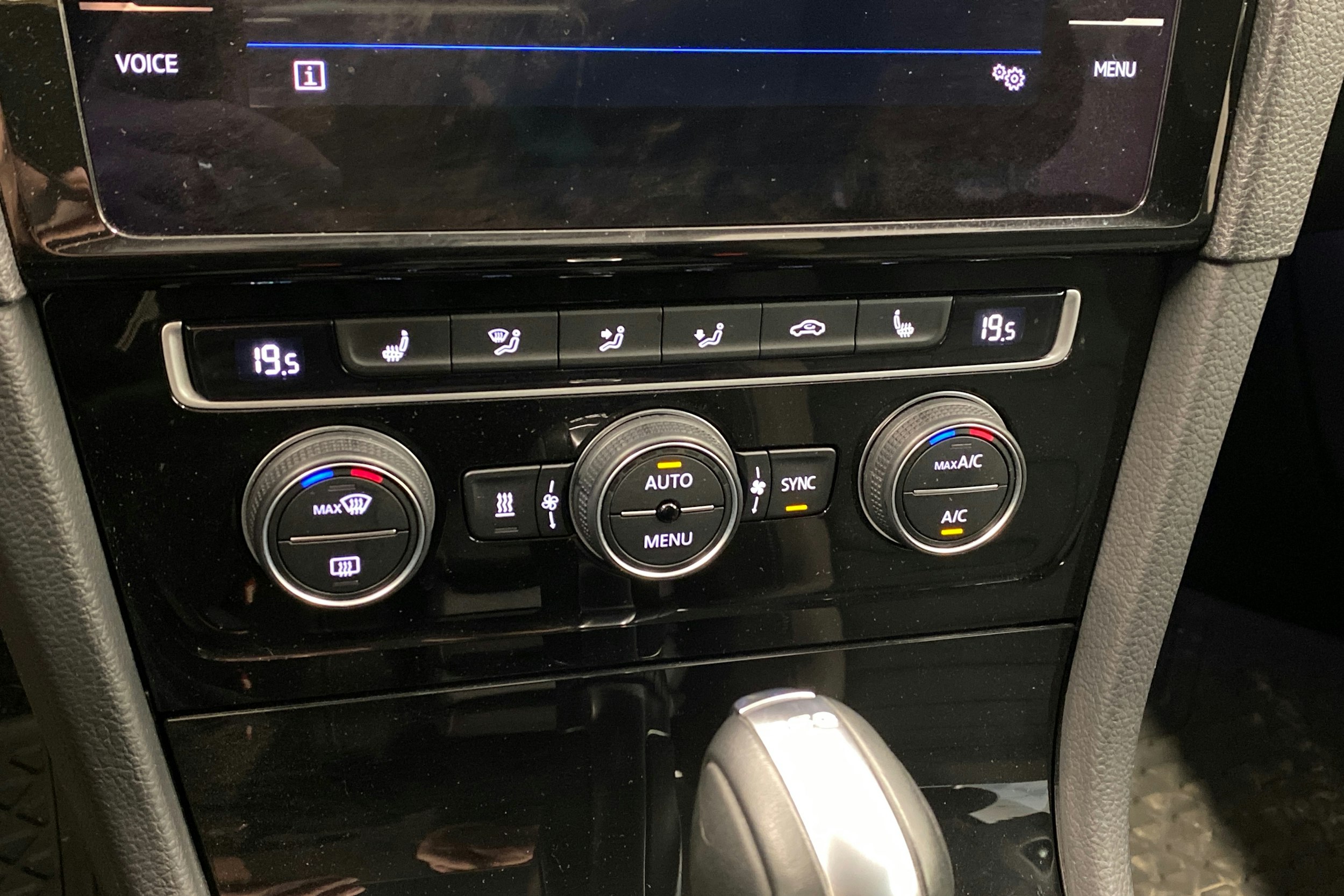 harmaa Volkswagen Golf 2019 kuva 14.