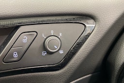 harmaa Volkswagen Golf 2019 kuva 17.