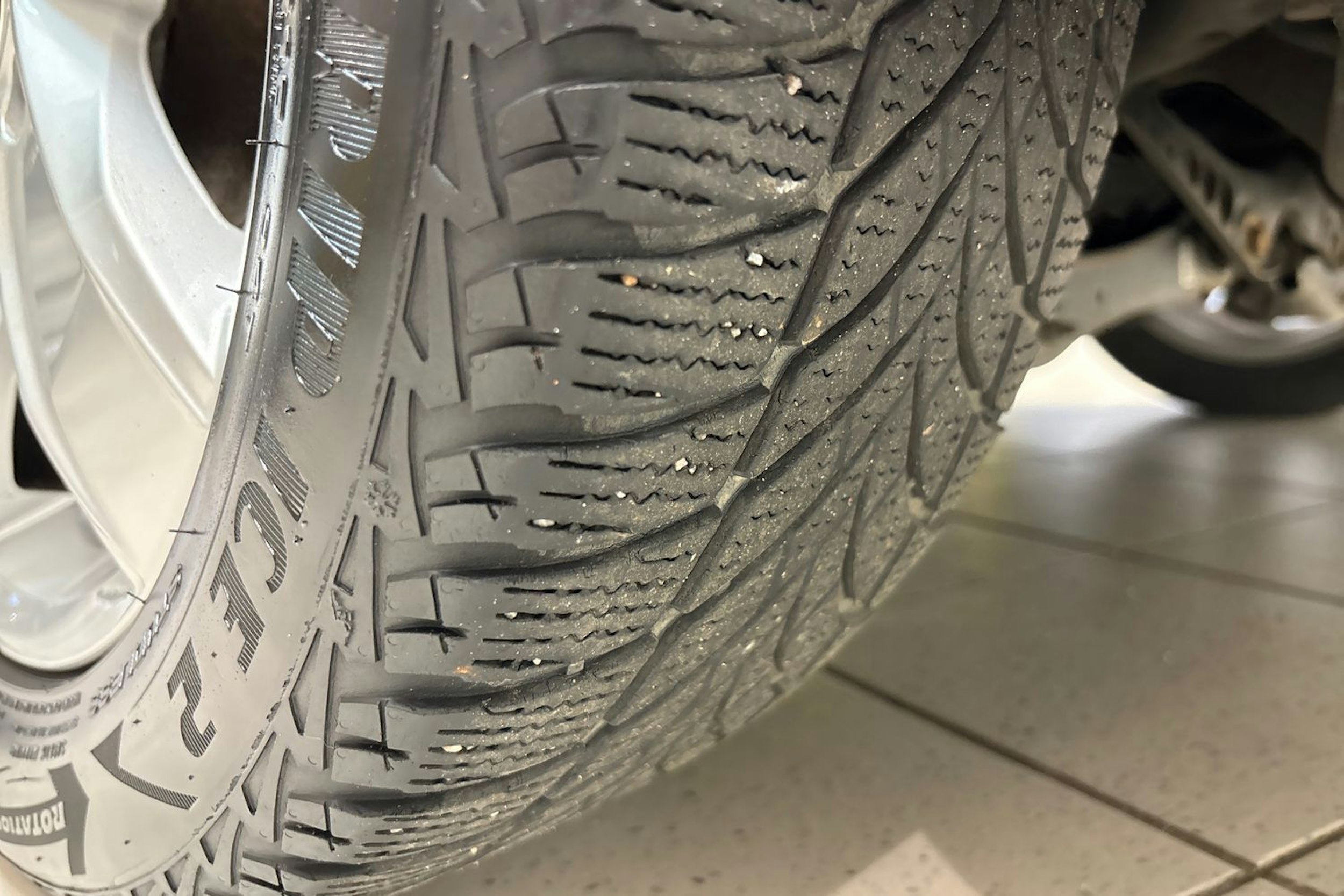 Valkoinen Volkswagen GOLF 2019 kuva 13.