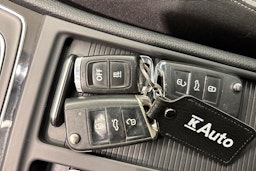 Valkoinen Volkswagen GOLF 2019 kuva 18.