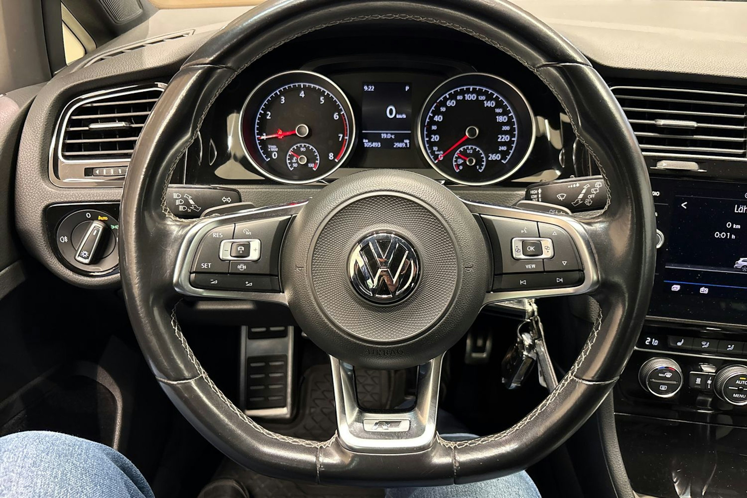Valkoinen Volkswagen GOLF 2019 kuva 20.