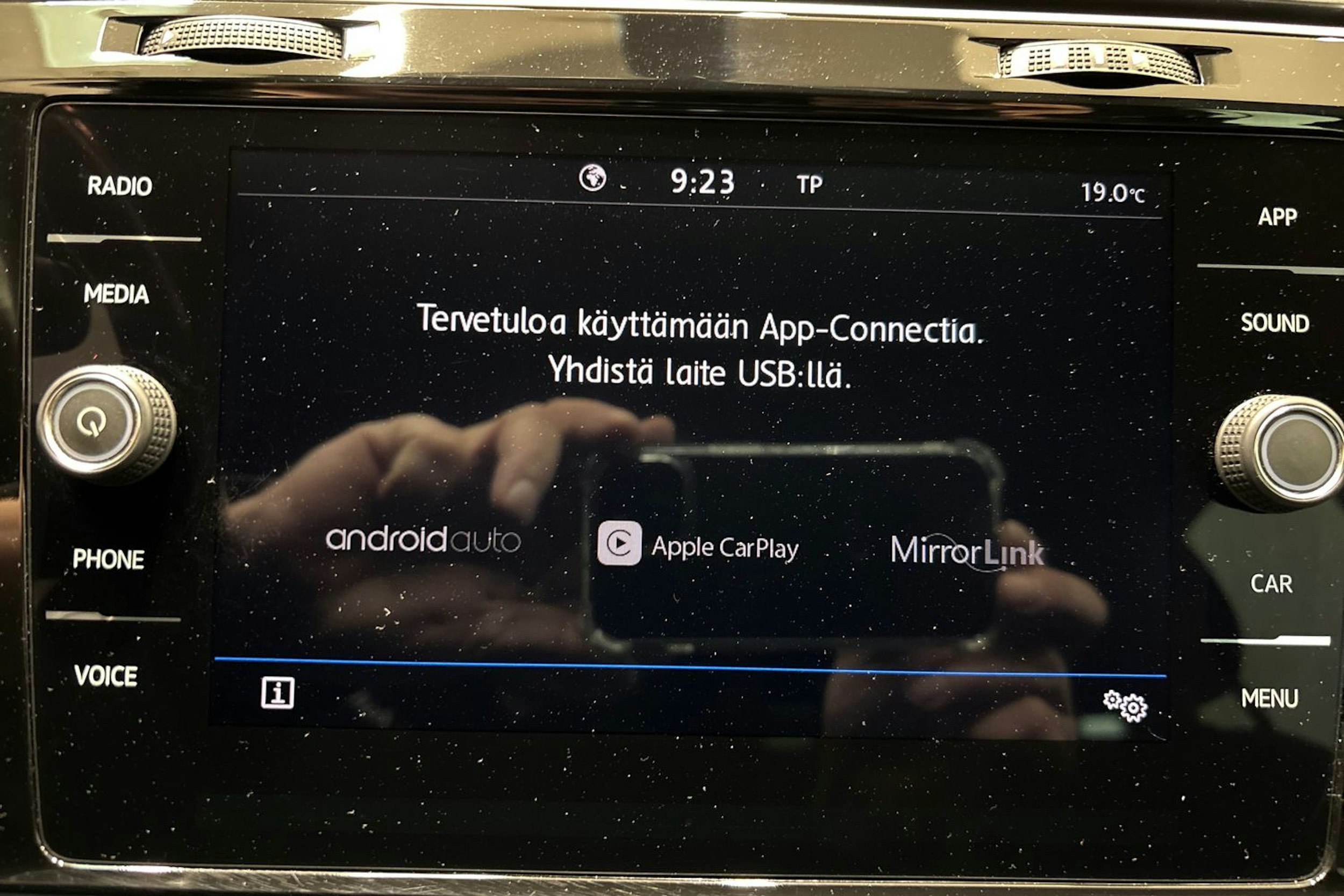 Valkoinen Volkswagen GOLF 2019 kuva 26.