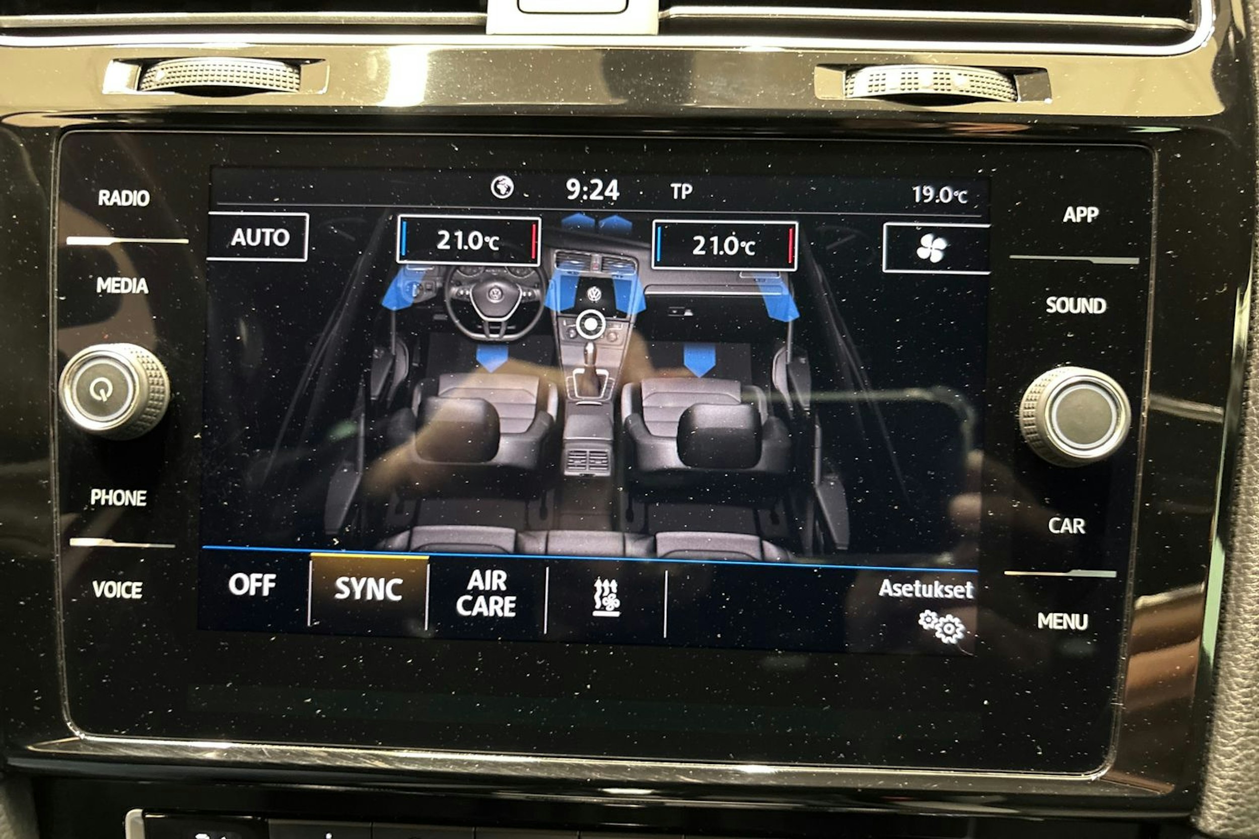 Valkoinen Volkswagen GOLF 2019 kuva 29.