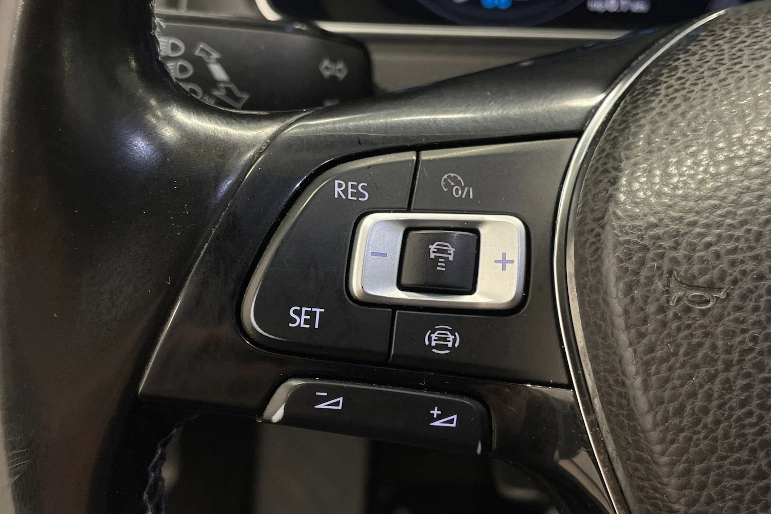 Harmaa Volkswagen GOLF 2019 kuva 14.