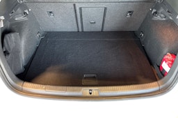 Valkoinen Volkswagen GOLF 2019 kuva 17.