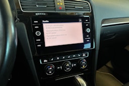 Valkoinen Volkswagen GOLF 2019 kuva 24.