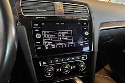 Valkoinen Volkswagen GOLF 2019 kuva 25.
