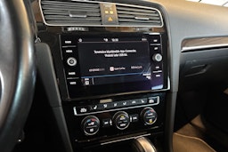 Valkoinen Volkswagen GOLF 2019 kuva 27.