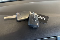 Valkoinen Volkswagen GOLF 2019 kuva 30.