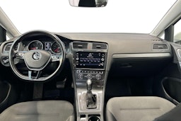 valkoinen Volkswagen Golf 2019 kuva 7.