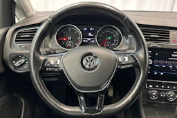 valkoinen Volkswagen Golf 2019 kuva 19.