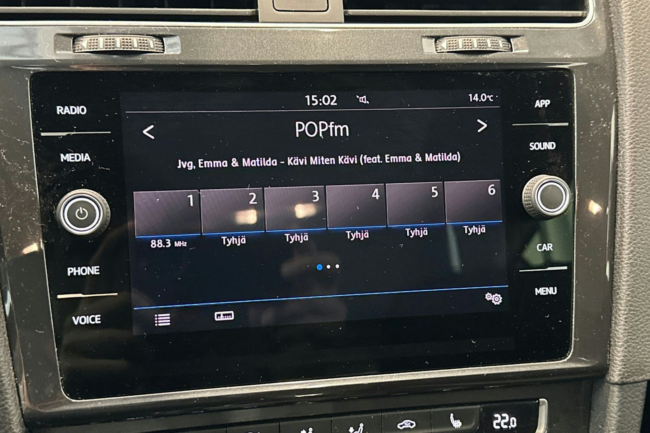 valkoinen Volkswagen Golf 2019 kuva 23.