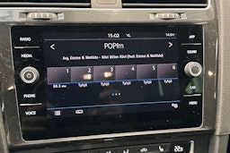 valkoinen Volkswagen Golf 2019 kuva 23.