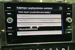 valkoinen Volkswagen Golf 2019 kuva 26.