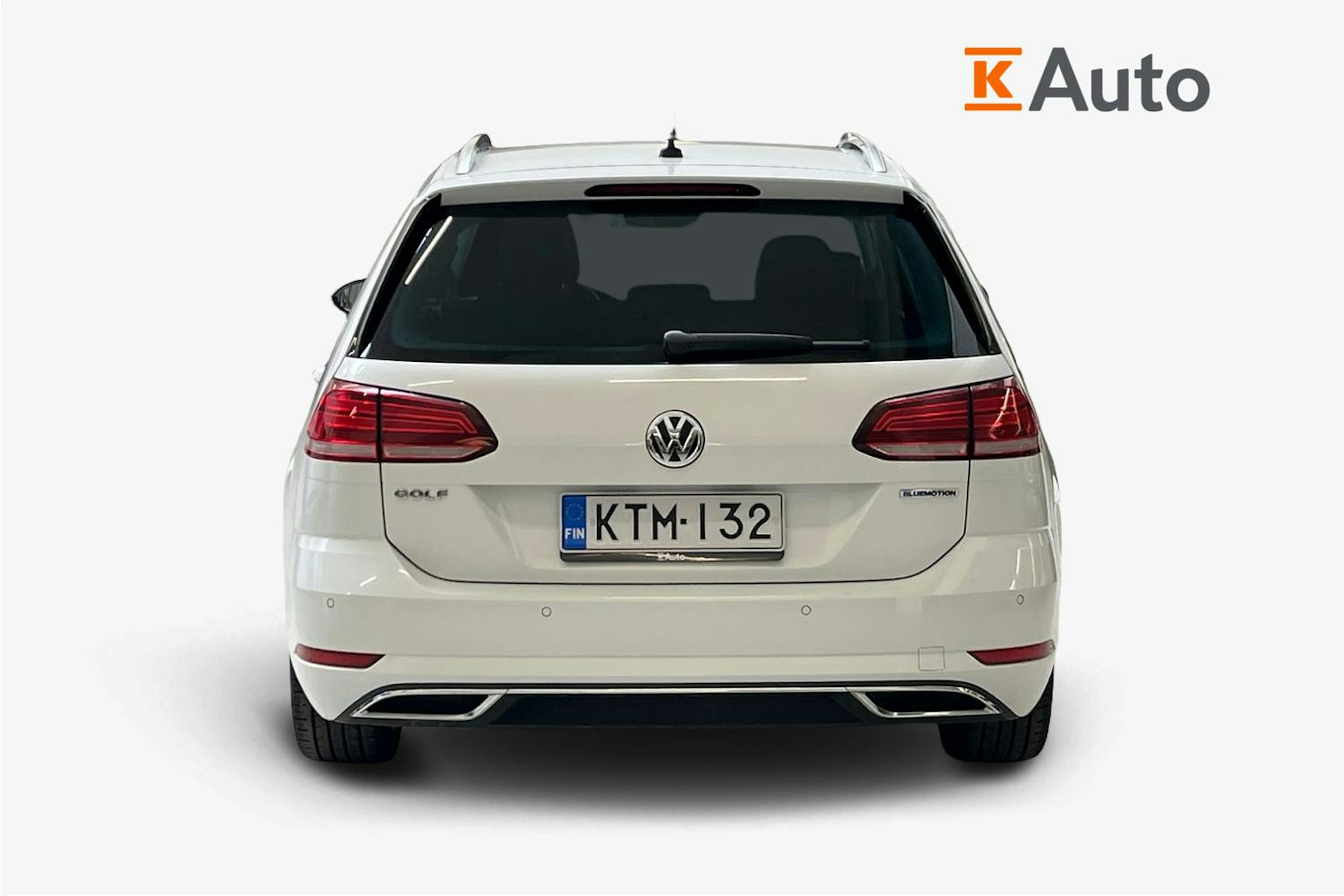 valkoinen Volkswagen Golf 2019 kuva 3.