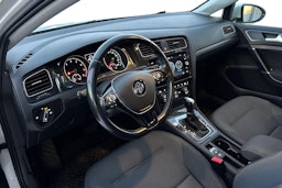 valkoinen Volkswagen Golf 2019 kuva 3.