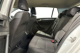 valkoinen Volkswagen Golf 2019 kuva 10.