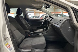 valkoinen Volkswagen Golf 2019 kuva 14.