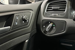 valkoinen Volkswagen Golf 2019 kuva 25.