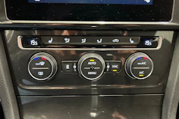 hopea Volkswagen Golf 2019 kuva 20.