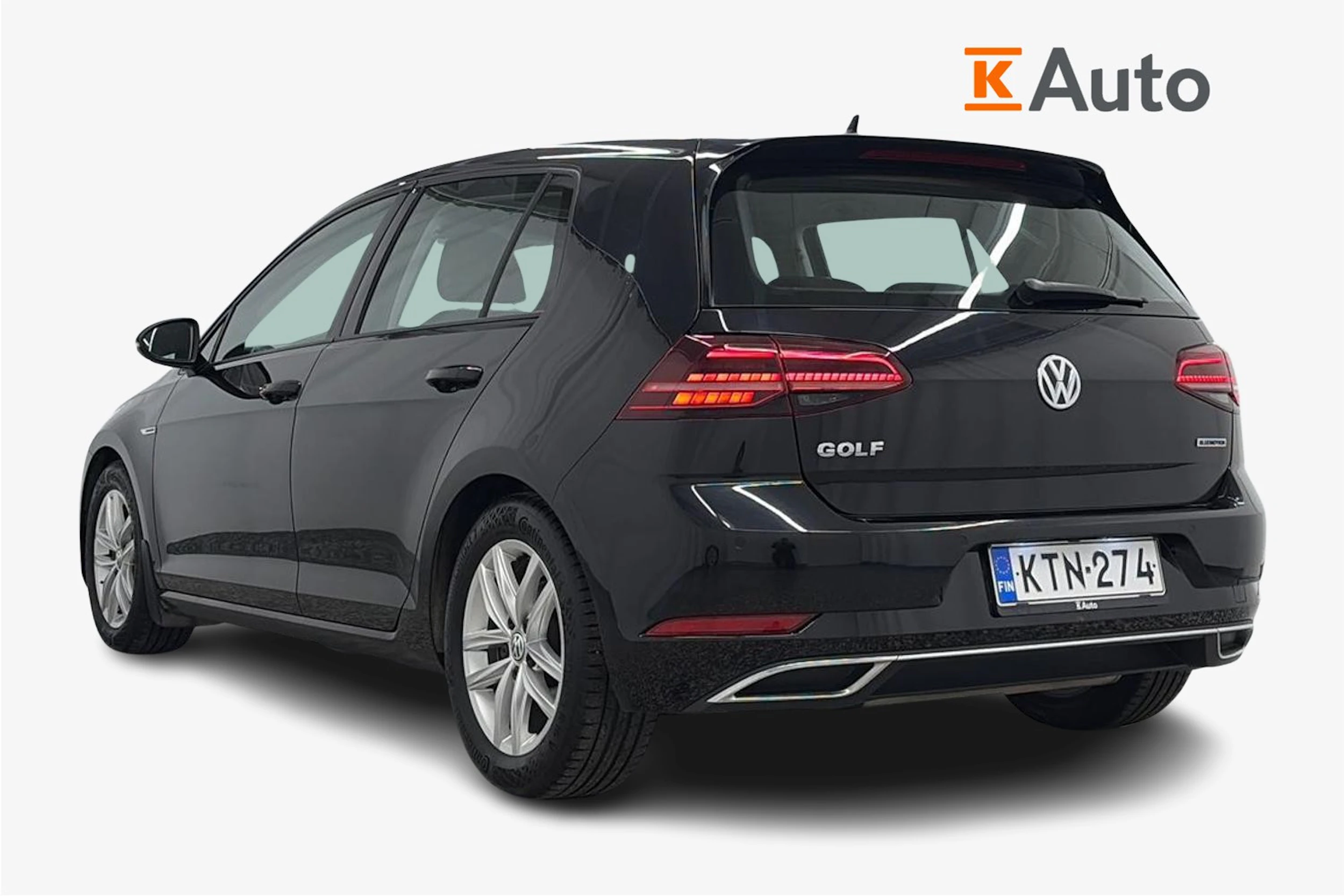 musta Volkswagen Golf 2019 kuva 2.