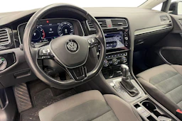 musta Volkswagen Golf 2019 kuva 6.