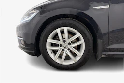 musta Volkswagen Golf 2019 kuva 9.