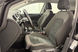 musta Volkswagen Golf 2019 kuva 12.