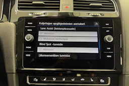 musta Volkswagen Golf 2019 kuva 21.