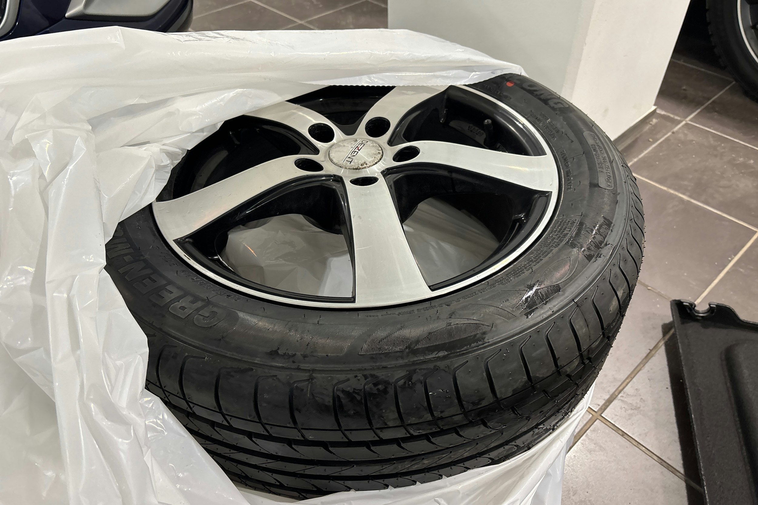 harmaa Volkswagen Golf 2019 kuva 10.