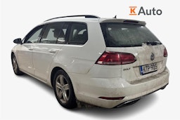 valkoinen Volkswagen Golf 2019 kuva 2.