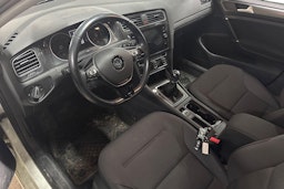 valkoinen Volkswagen Golf 2019 kuva 3.