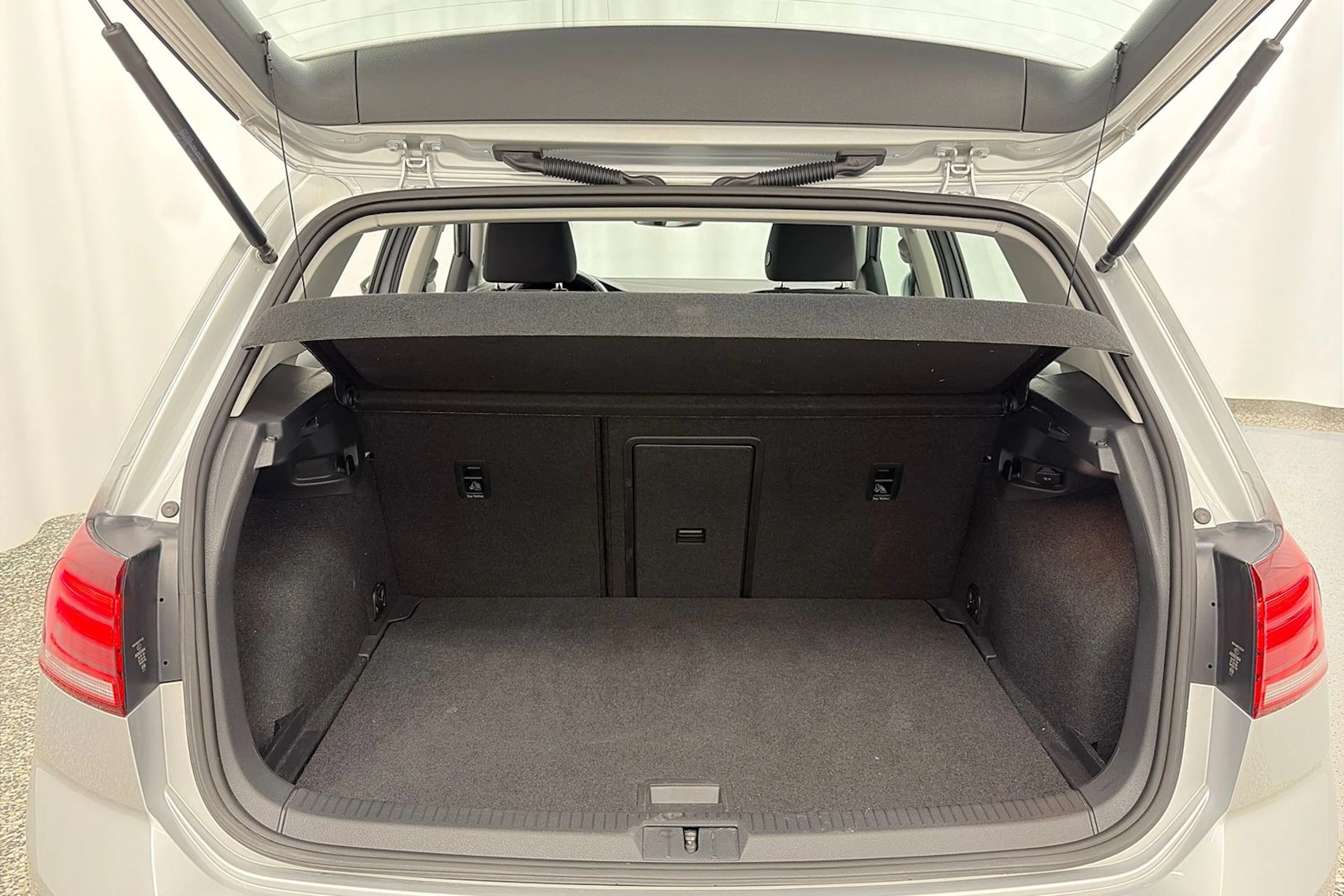 hopea Volkswagen Golf 2019 kuva 11.
