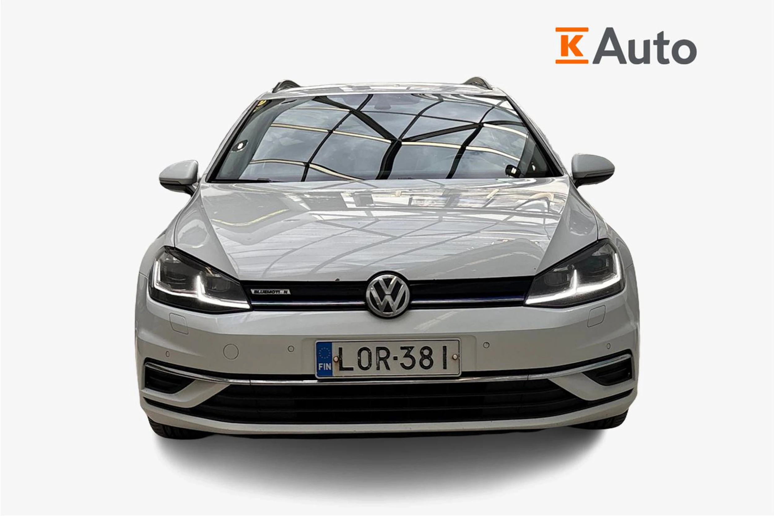 valkoinen Volkswagen Golf 2019 kuva 5.