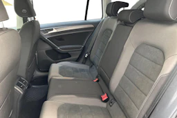 valkoinen Volkswagen Golf 2019 kuva 11.