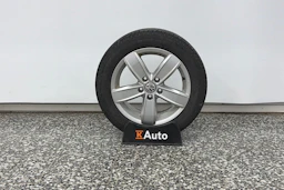 Musta Volkswagen GOLF 2019 kuva 13.