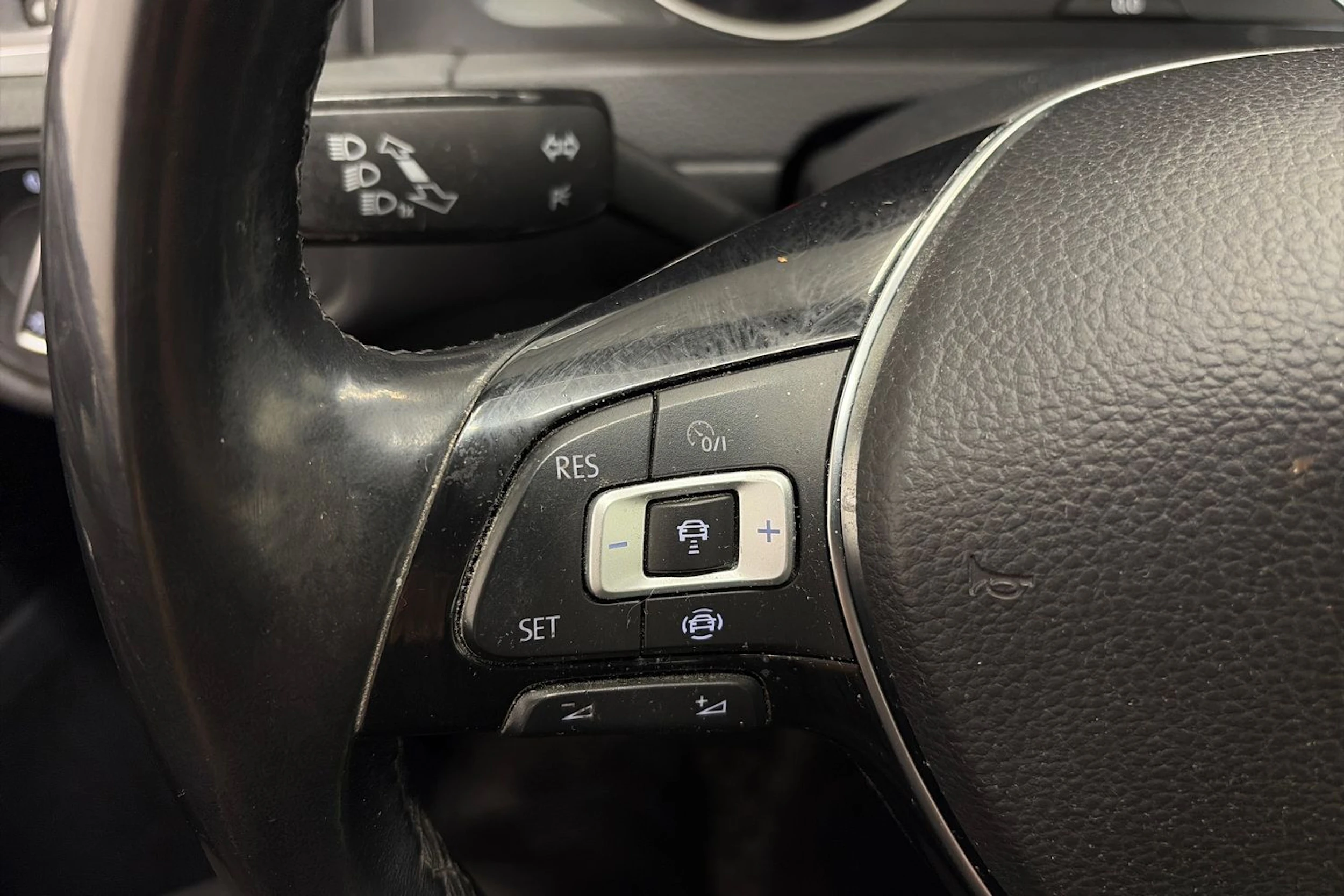 Musta Volkswagen GOLF 2019 kuva 19.