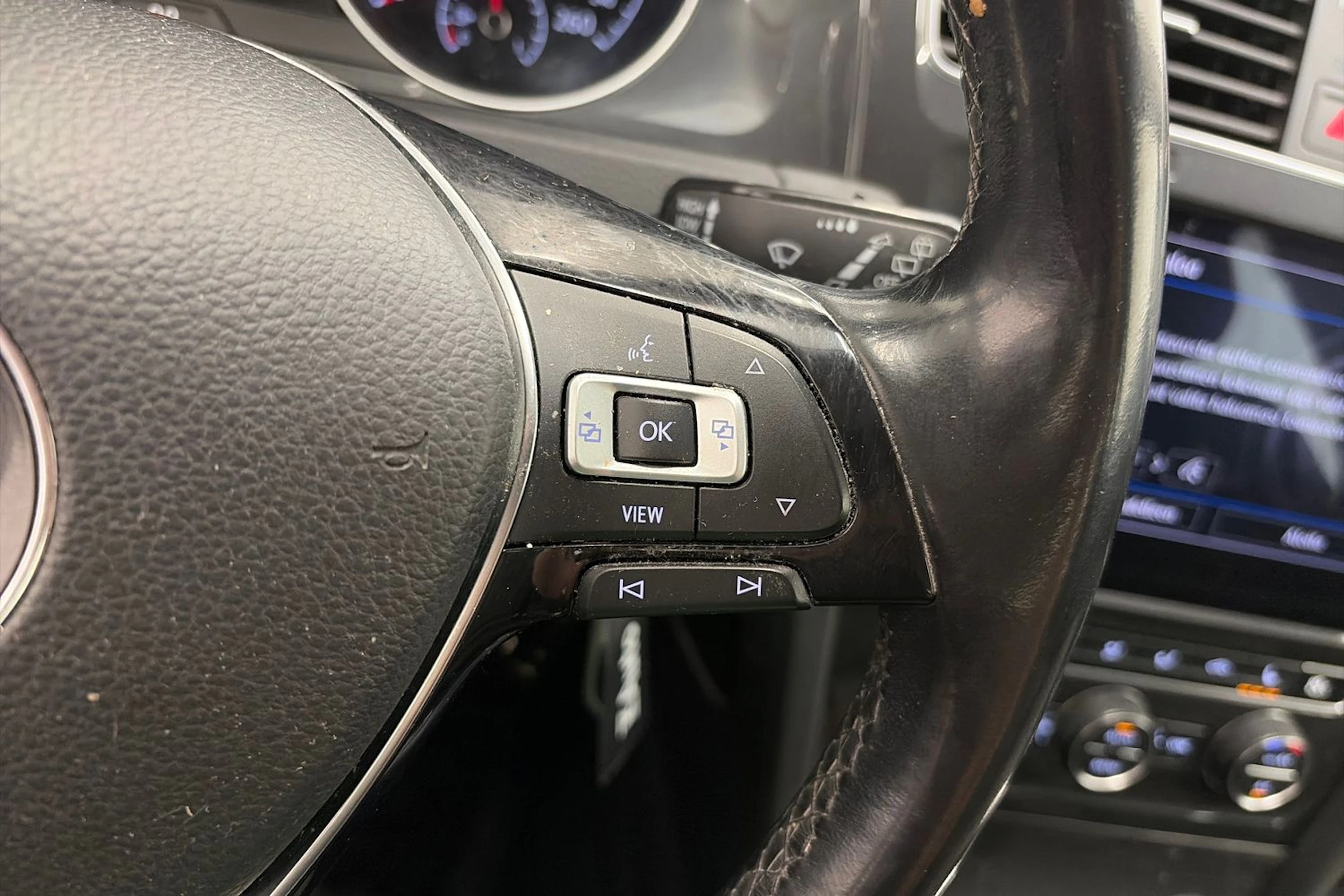Musta Volkswagen GOLF 2019 kuva 20.