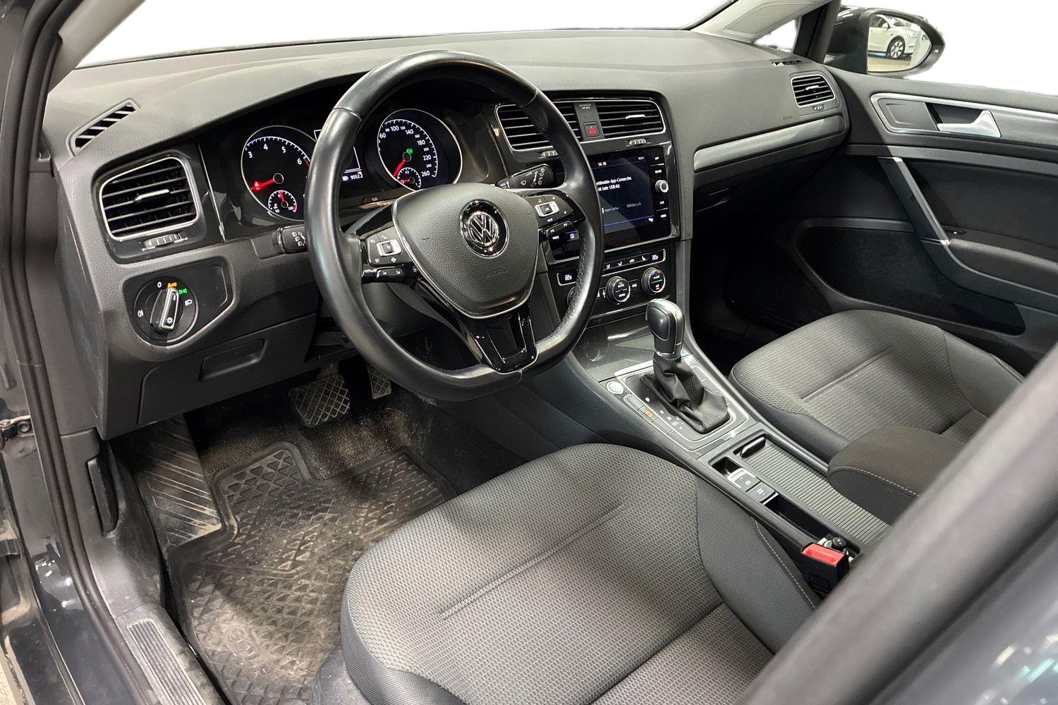 Volkswagen Golf 2019, photo 3/7