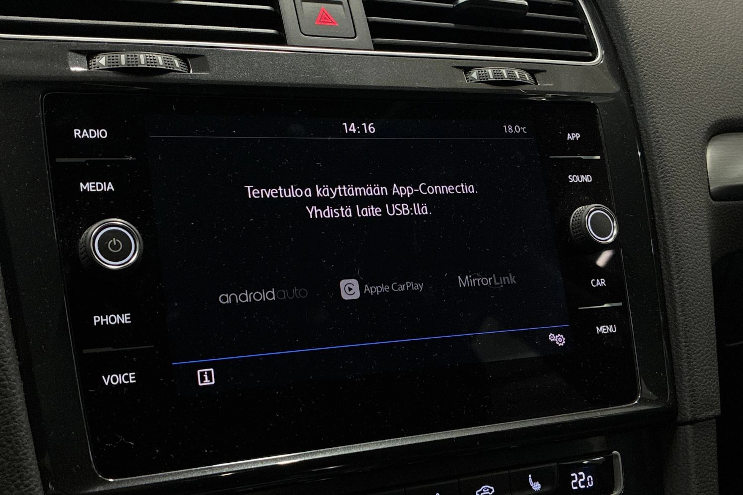 harmaa Volkswagen Golf 2019 kuva 5.