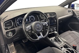 sininen Volkswagen Golf 2019 kuva 3.