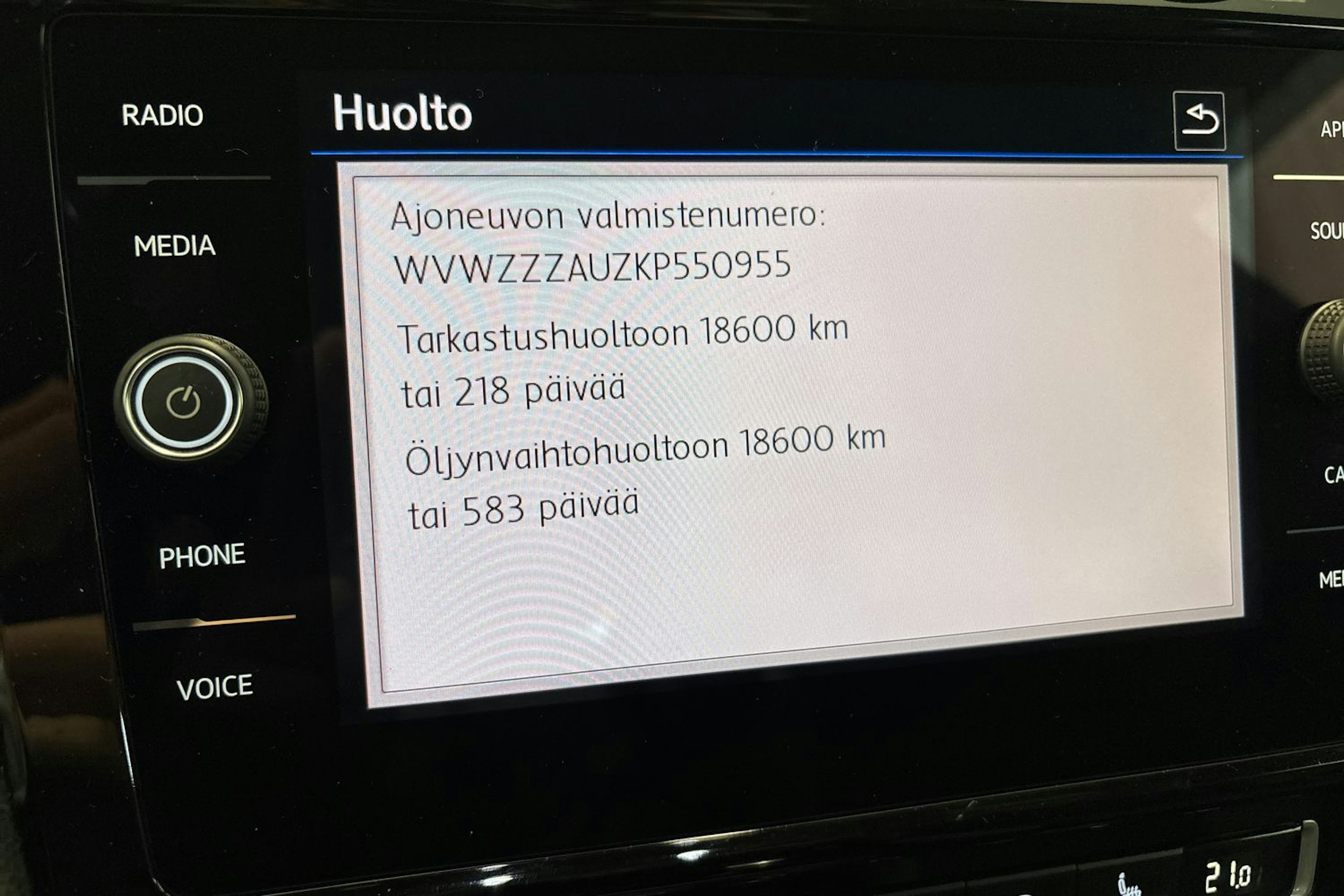 sininen Volkswagen Golf 2019 kuva 21.