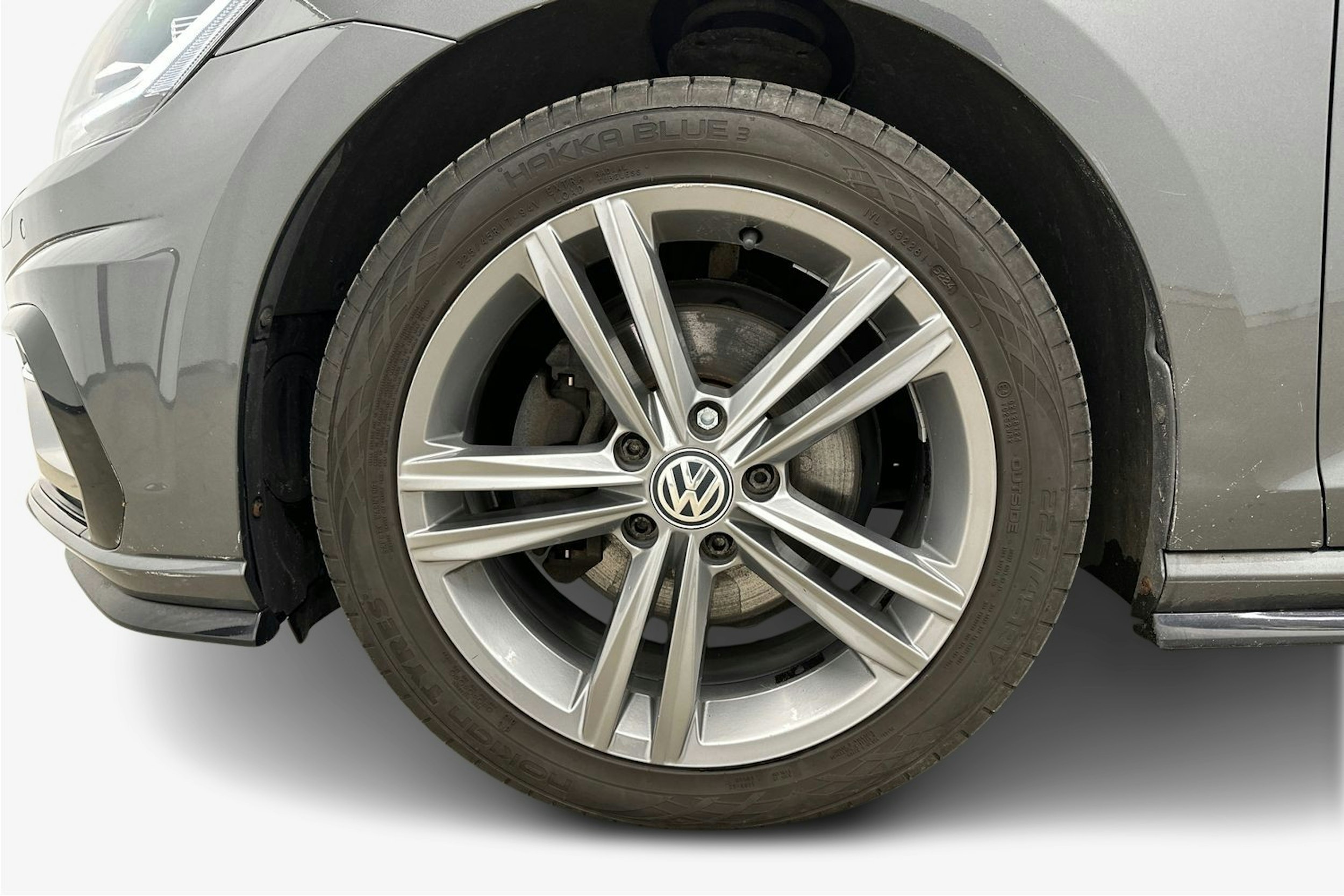 harmaa Volkswagen Golf 2019 kuva 11.