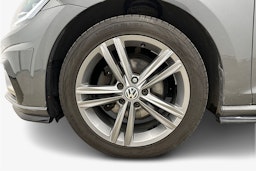 harmaa Volkswagen Golf 2019 kuva 11.