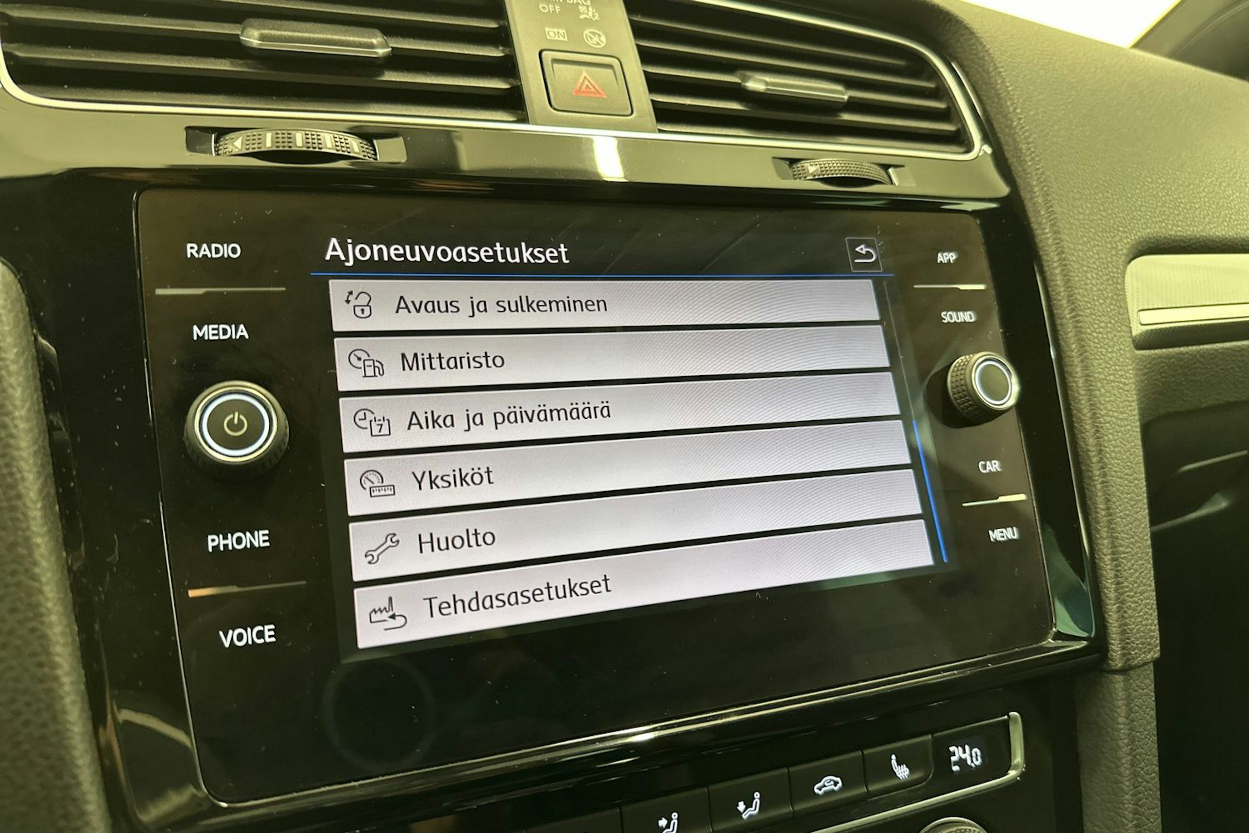 harmaa Volkswagen Golf 2019 kuva 22.