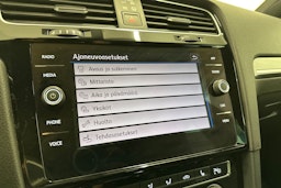 harmaa Volkswagen Golf 2019 kuva 22.