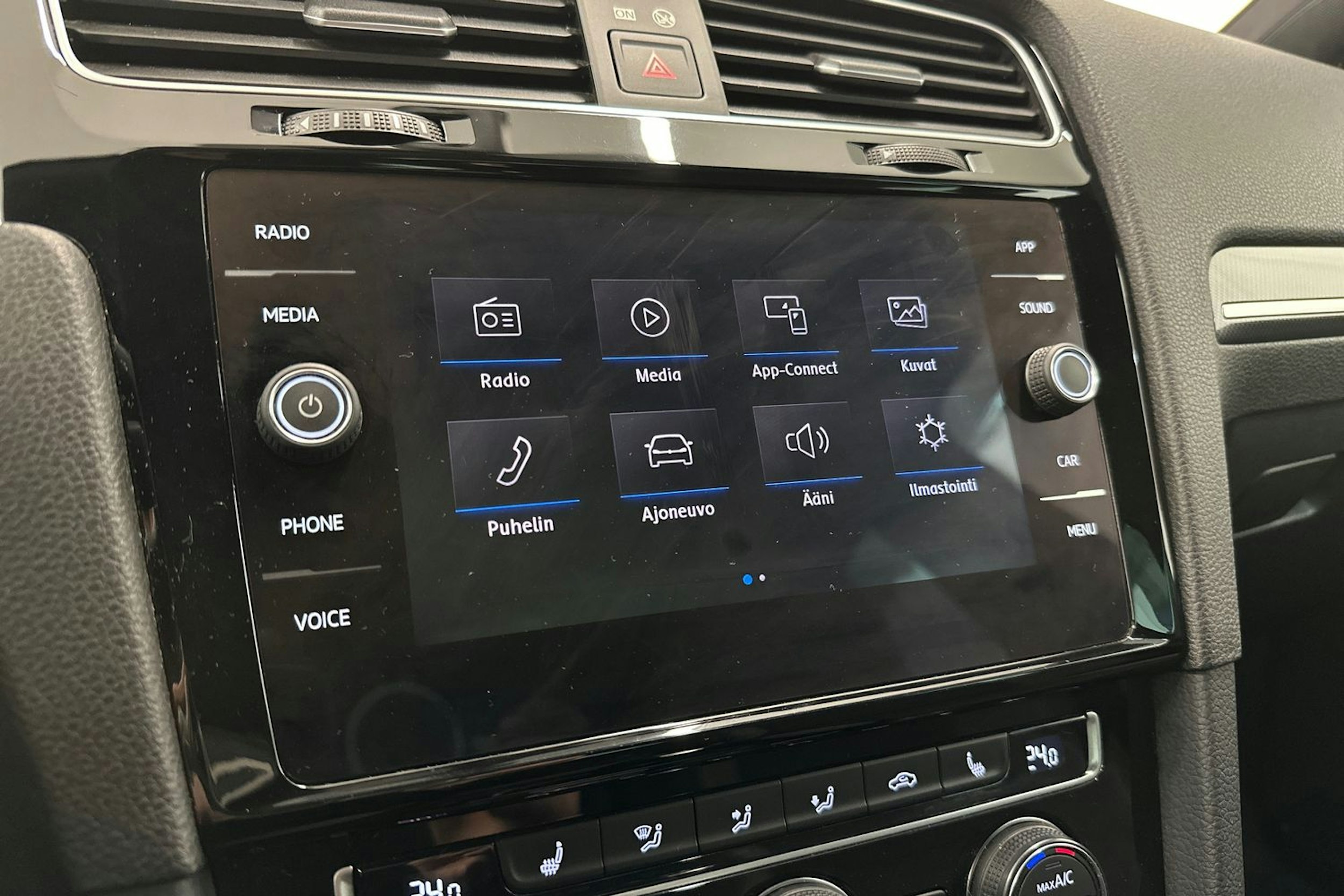 harmaa Volkswagen Golf 2019 kuva 23.