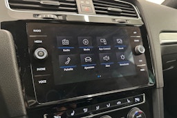 harmaa Volkswagen Golf 2019 kuva 23.