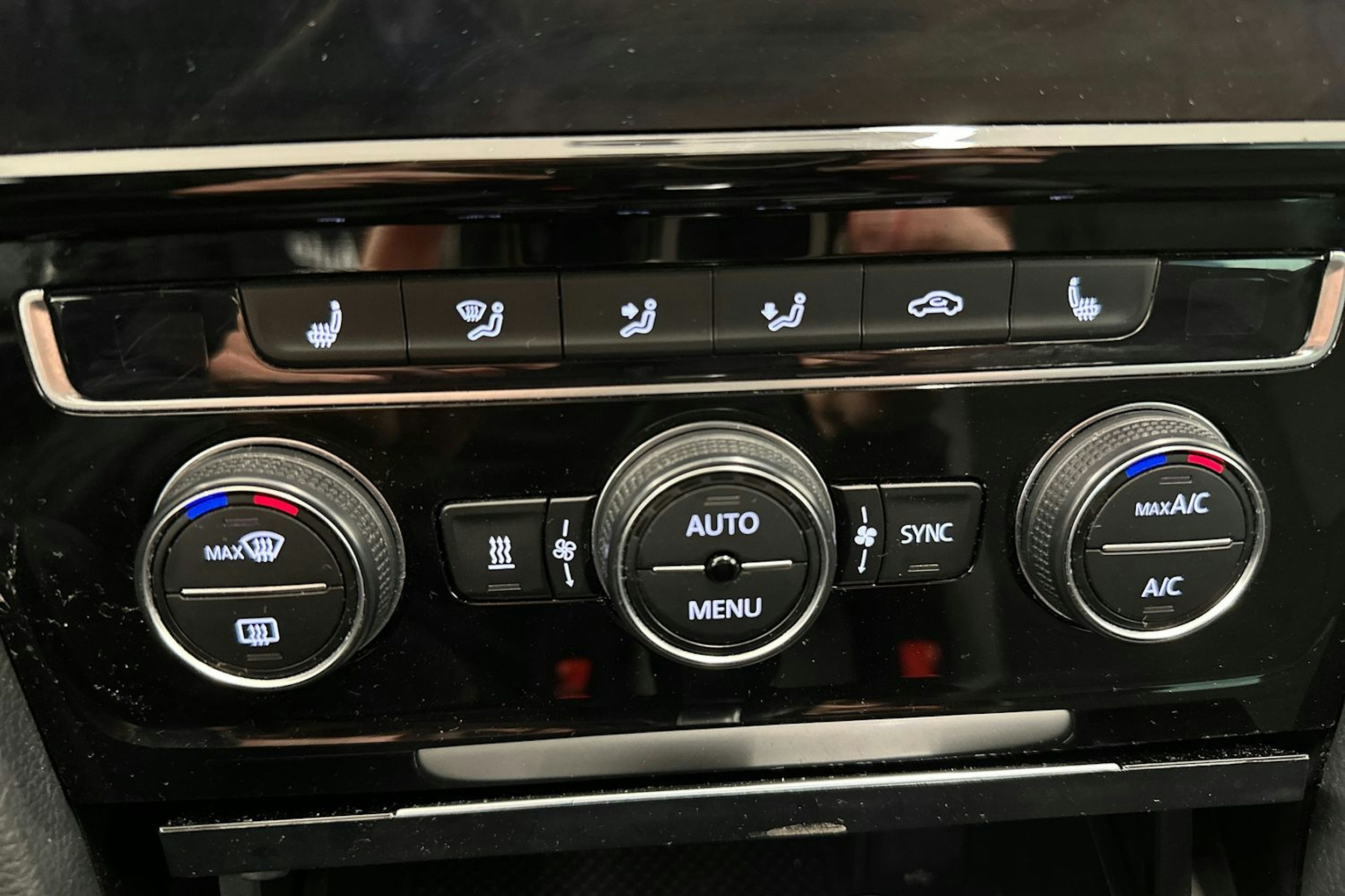 harmaa Volkswagen Golf 2019 kuva 25.