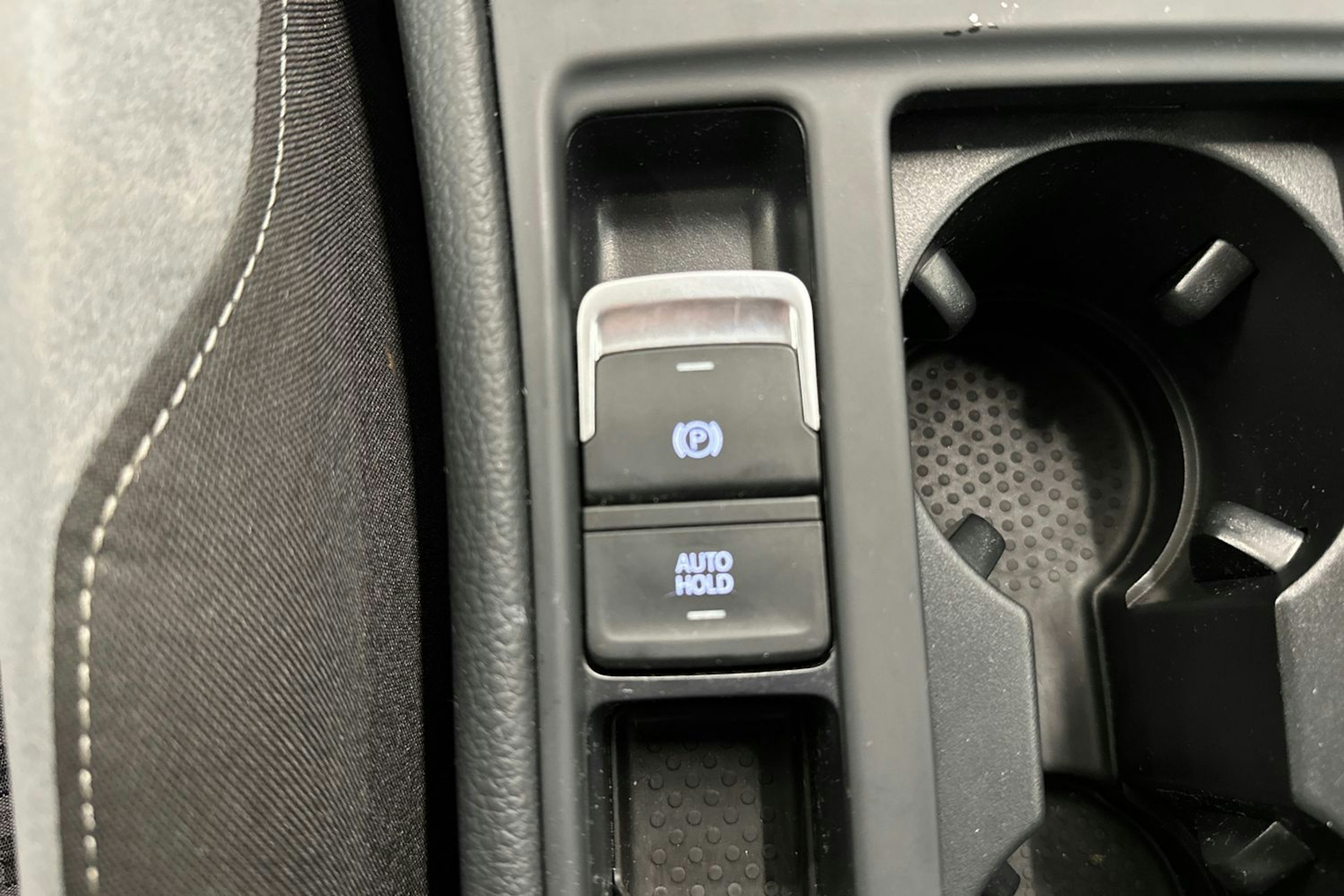 harmaa Volkswagen Golf 2019 kuva 27.